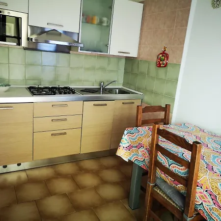 Eureka Azienda Agrituristica Фермерский дом Каваллино